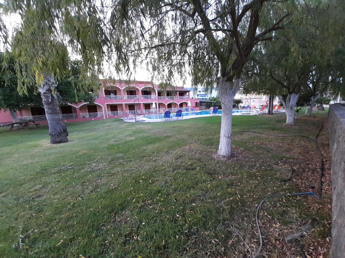 Aronda Apartments Dassia  Esterno foto