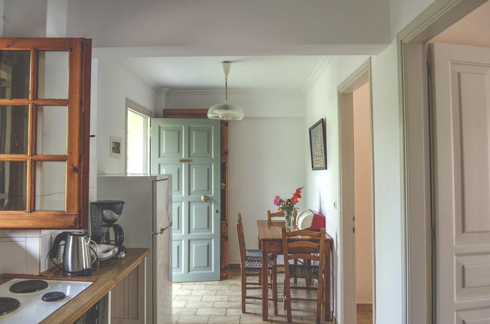 Aronda Apartments Dassia  Esterno foto