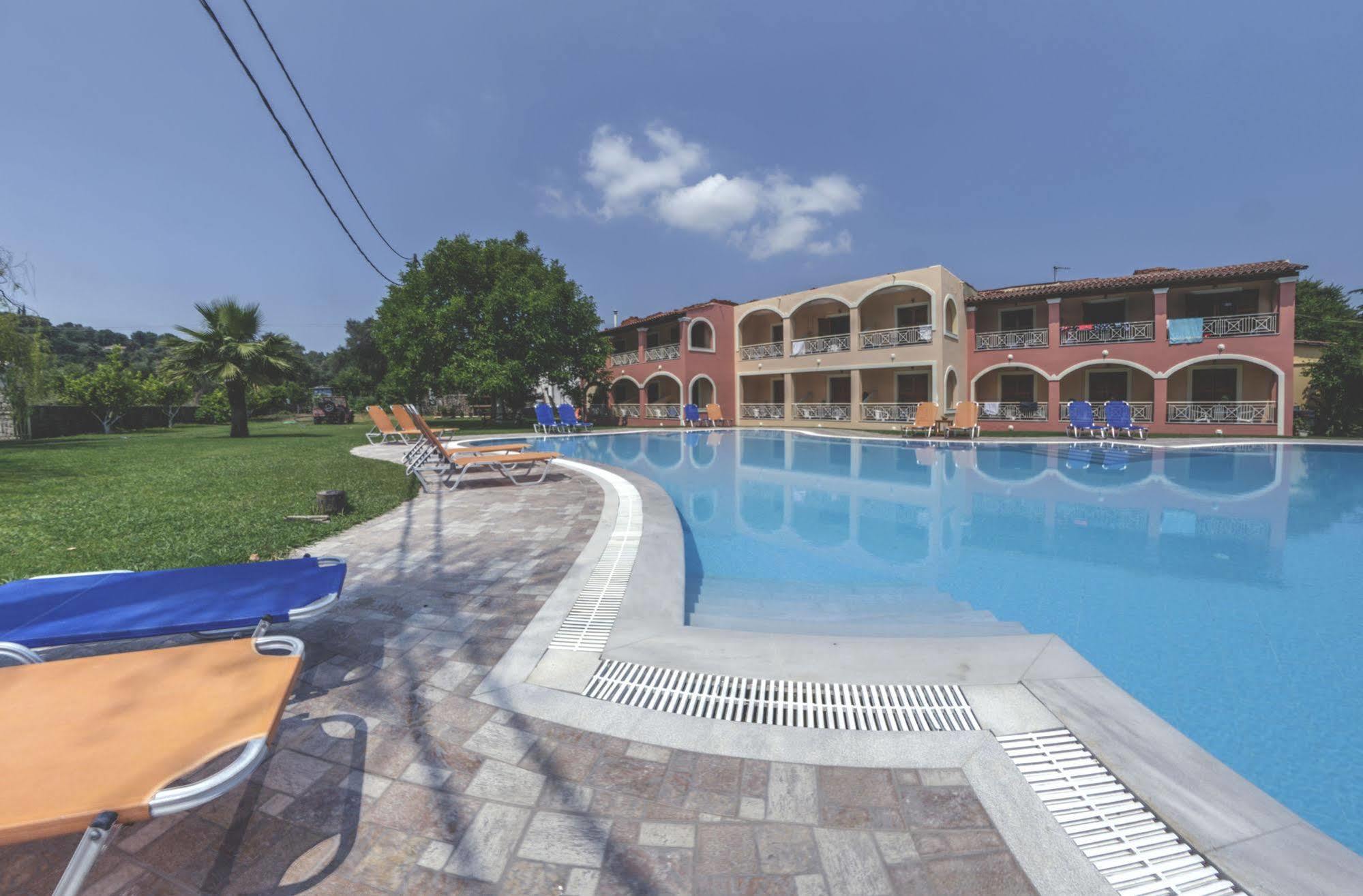 Aronda Apartments Dassia  Esterno foto